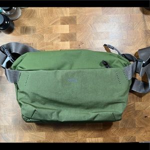 Bellroy Venture Sling 9L Ranger Green